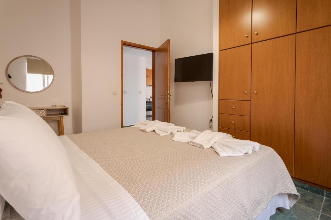 Themis City Apartment Kíssamos Eksteriør bilde